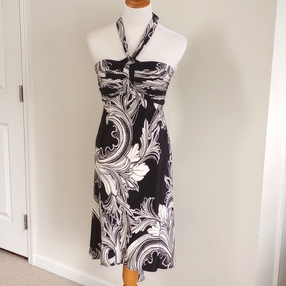 White House Black Market Dresses & Skirts - WHBM Halter / Strapless Silk Dress Size 4